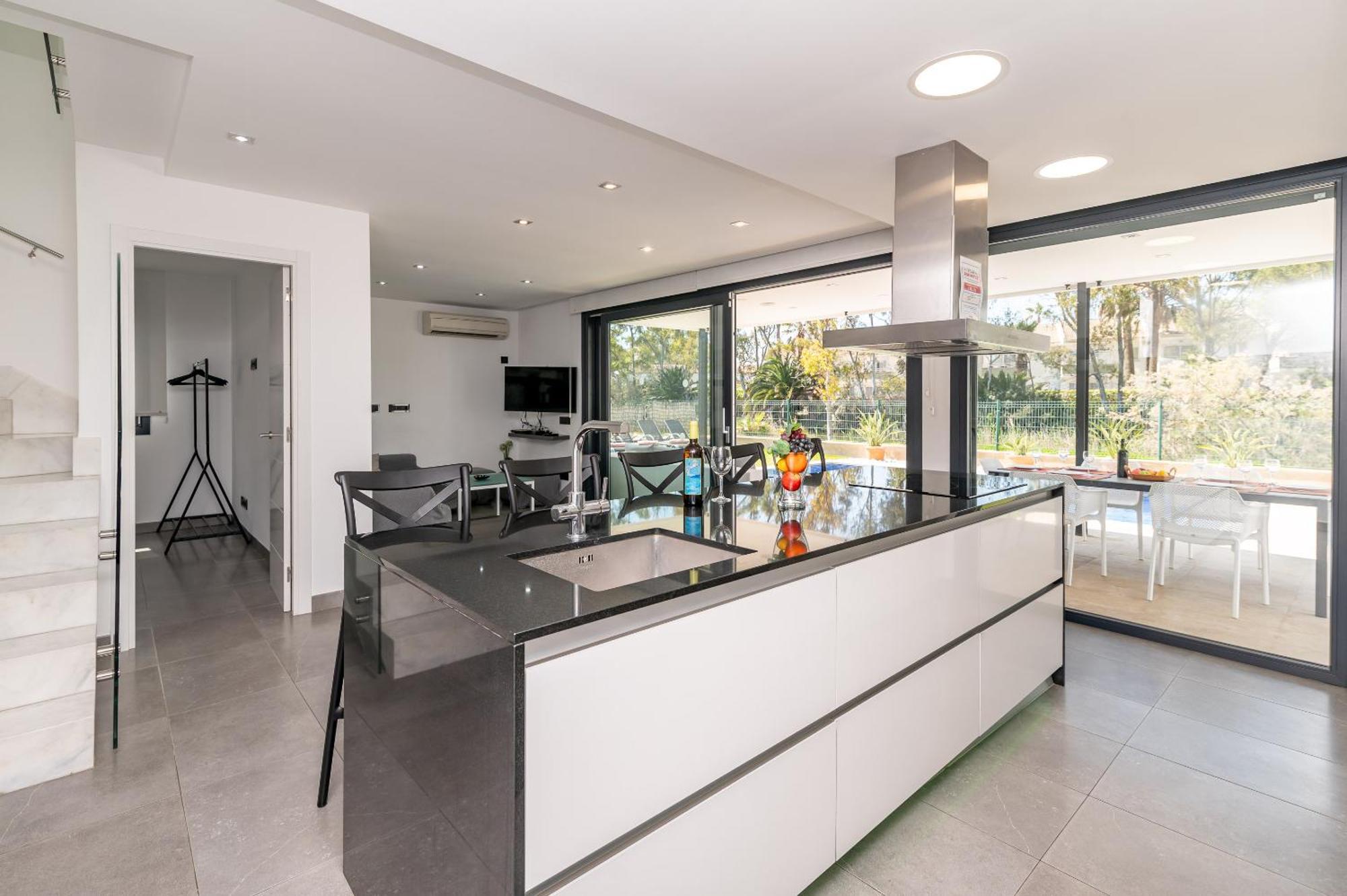 Beach Villa Cosins 1 Mel By Sealand Villas Alcudia  Ngoại thất bức ảnh